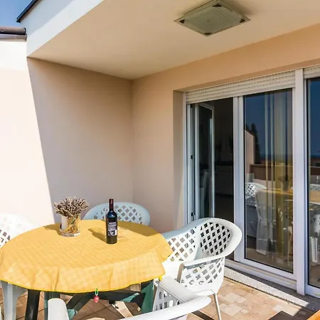 Stunning In With House Sea View Appartement Fažana