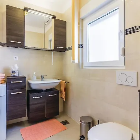 Two-bedroom In Fažana