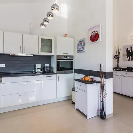 Two-bedroom In Appartamento